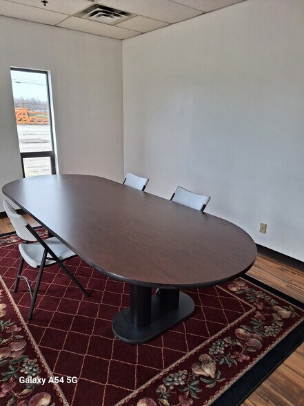 More Photos Of 5211 Oster Rd, Sheffield Village Truck Terminal For Lease
