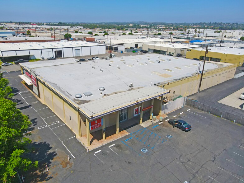 More Photos Of 1025 E Orangethorpe Ave, Anaheim Showroom For Sale