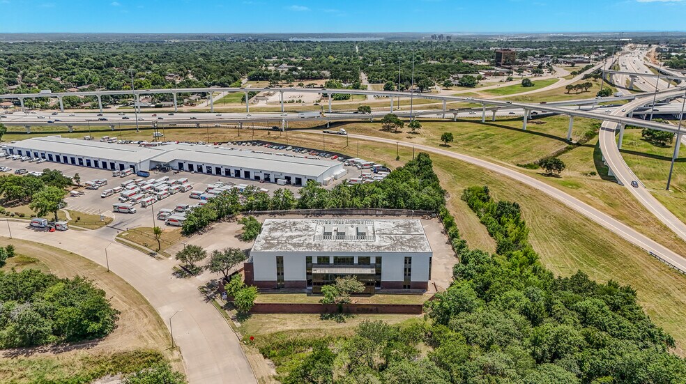 More Photos Of 6900 Anderson Blvd, Fort Worth Office For Lease