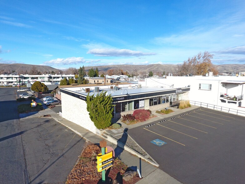 More Photos Of 811 W Yakima Ave, Yakima Storefront Retail Office For Lease