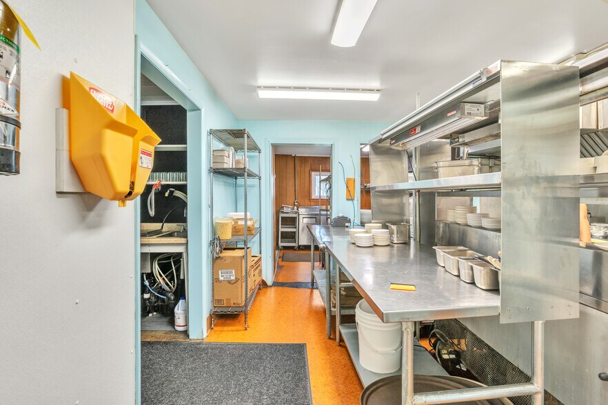 More Photos Of 7778 Highway 42, Egg Harbor Restaurant For Sale