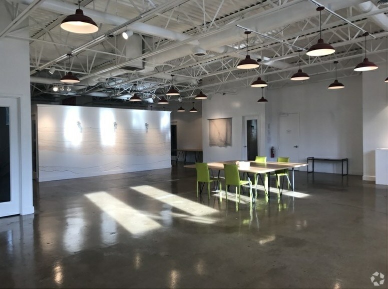 More Photos Of 1414 3rd Ave S, Nashville Restaurant For Lease