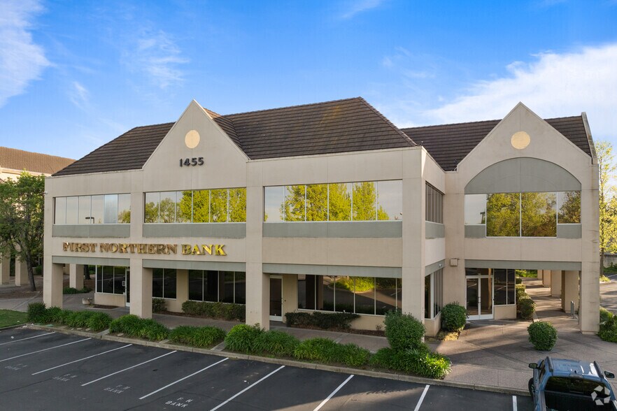 More Photos Of 1455 Oliver Rd, Fairfield Office For Lease