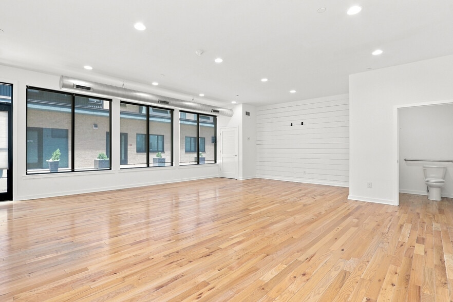 More Photos Of 2007 N Hope St, Philadelphia Apartments For Lease