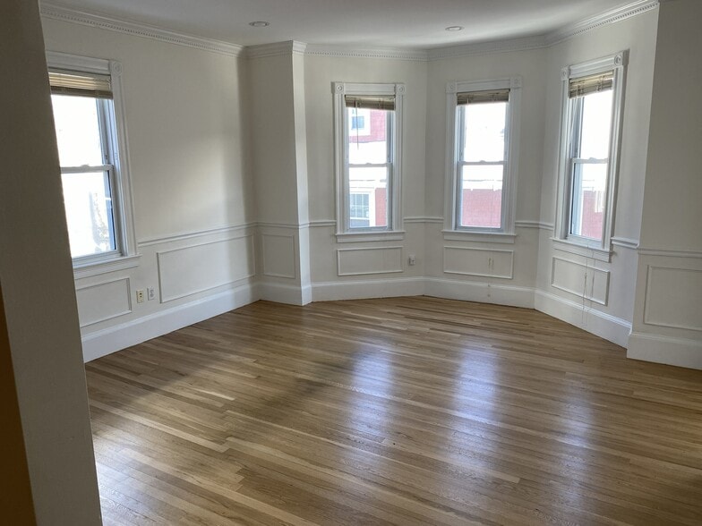 More Photos Of 8 White Ave, Chestnut Hill Multifamily For Sale