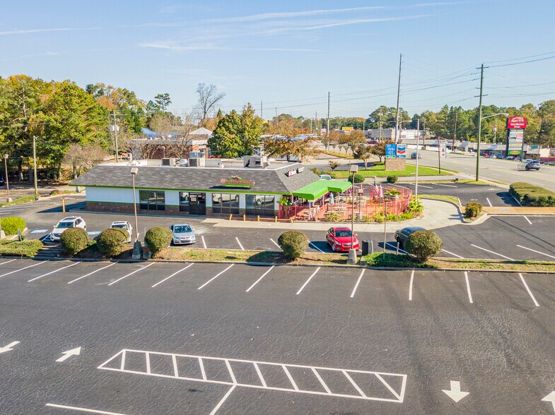 More Photos Of 1425-1495 Roswell Rd, Marietta Unknown For Lease