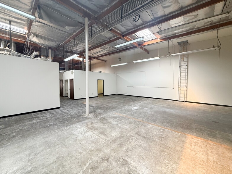 More Photos Of 3505 Cadillac Ave, Costa Mesa Light Distribution For Sale