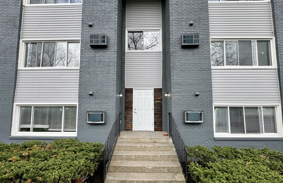 More Photos Of 3217 Wilmington Pike, Dayton Apartments For Sale