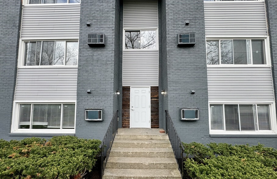 More Photos Of 3217 Wilmington Pike, Dayton Apartments For Sale