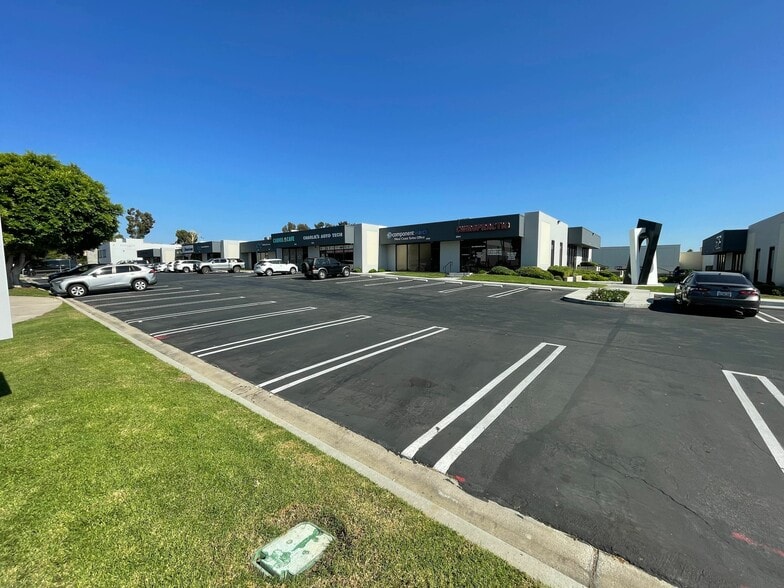 More Photos Of 2800-2824 E Imperial Hwy, Brea Unknown For Lease