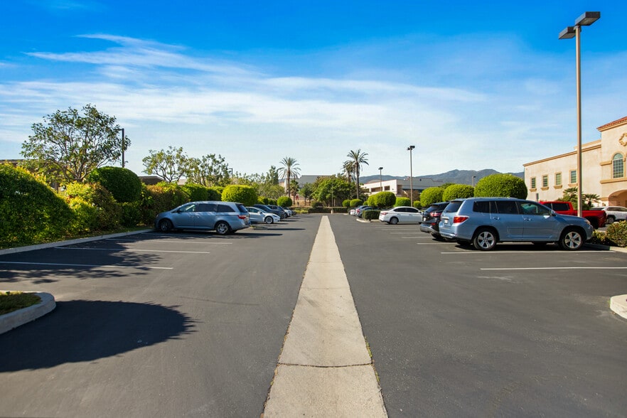 More Photos Of 2275 S Main St, Corona Office For Sale