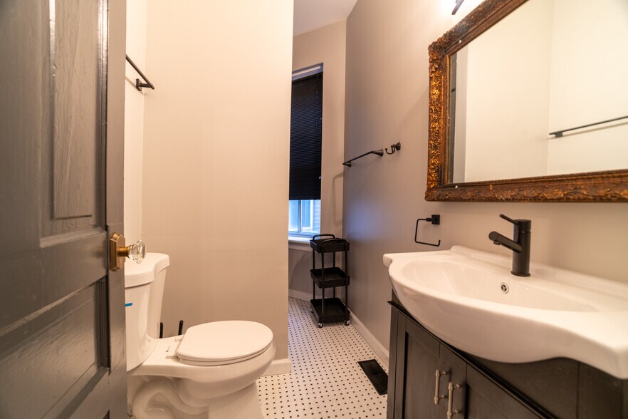 More Photos Of 1701 S 9th St, Saint Louis Multifamily For Sale