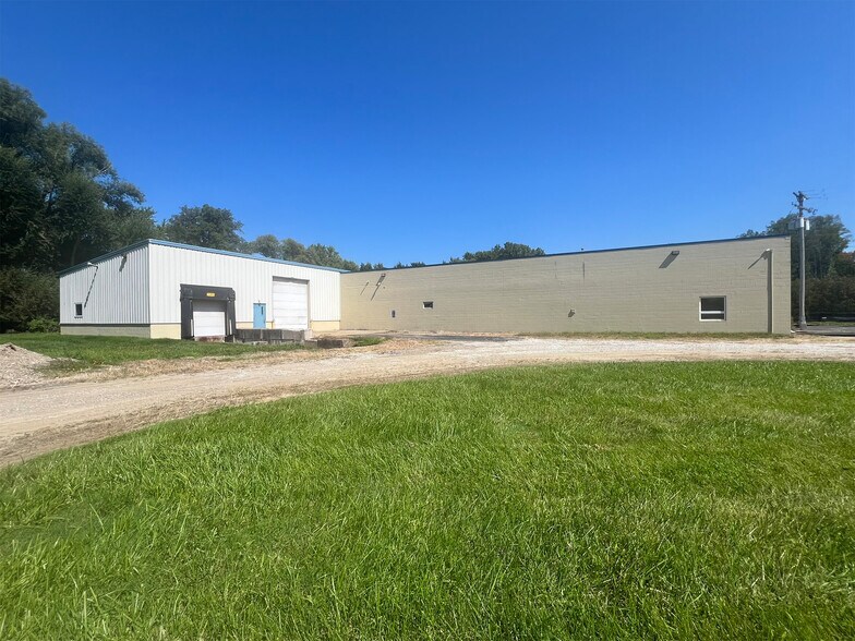 More Photos Of 4300 W Ridge Rd, Erie Manufacturing For Sale