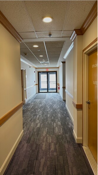 More Photos Of 27 Charles St, North Andover Office For Sale