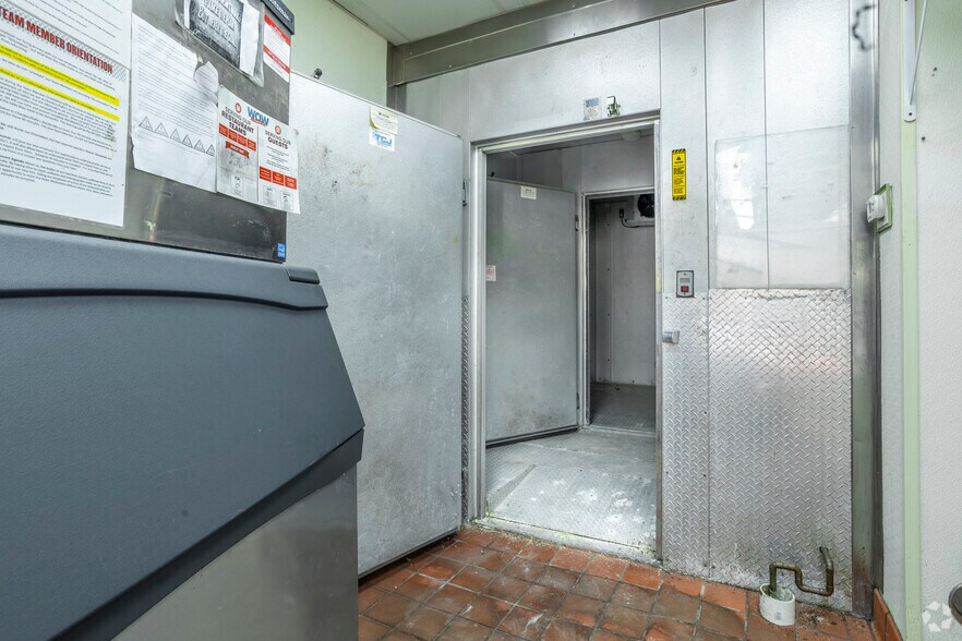 More Photos Of 4019 Saint Charles Rd, Bellwood Fast Food For Sale