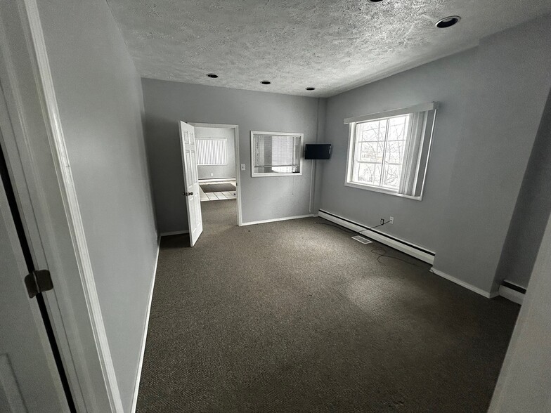 More Photos Of 12703 Triskett, Cleveland Office For Sale