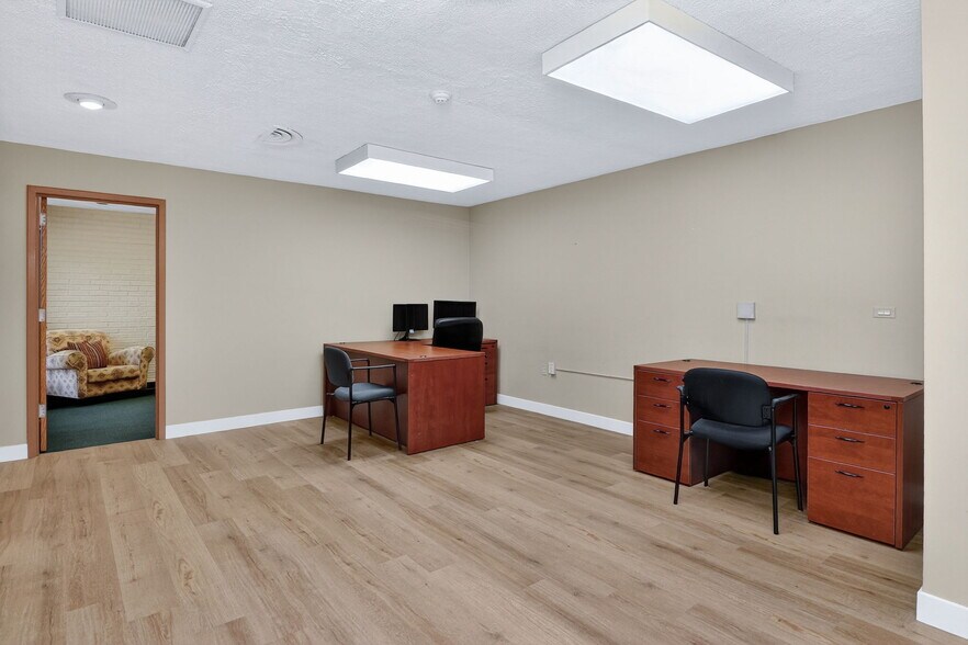 More Photos Of 207 Webster St, Batavia Office Residential For Sale