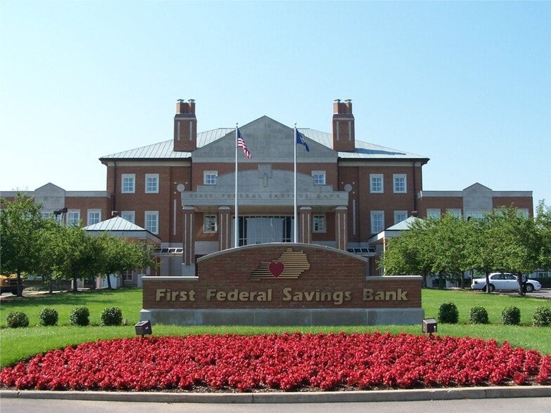 Primary Photo Of 2323 Ring Rd, Elizabethtown Office For Lease