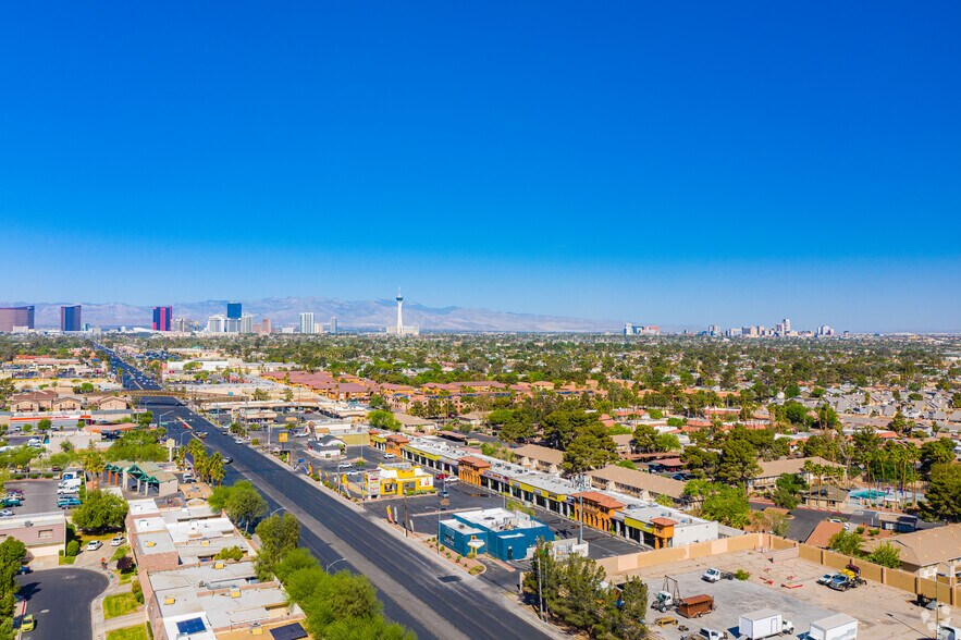 More Photos Of 3242 E Desert Inn Rd, Las Vegas Storefront Retail Office For Lease