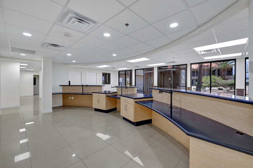 More Photos Of 5701 W Charleston Blvd, Las Vegas Medical For Sale