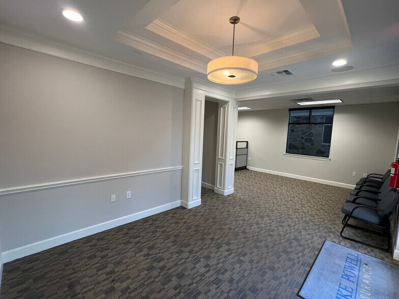 More Photos Of 20008 Champion Forest Dr, Spring Office For Sale