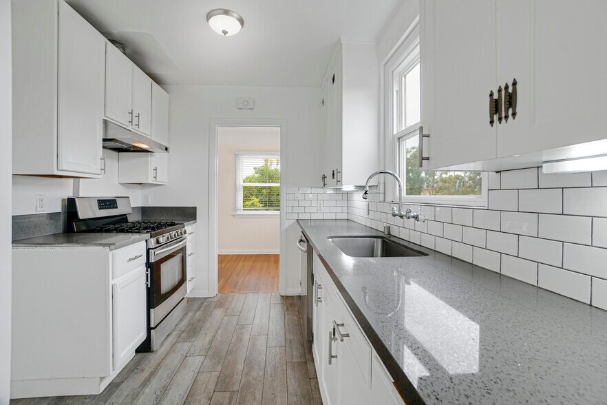 More Photos Of 2250 Magnolia Ave, Long Beach Multifamily For Sale