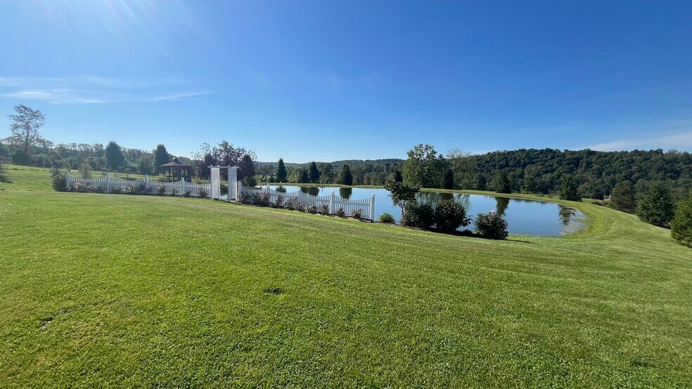 More Photos Of 1504 Smith Township State Rd, Burgettstown Flex For Lease