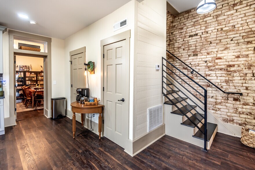 More Photos Of 320 N Mechanic St, Lebanon Multifamily For Sale