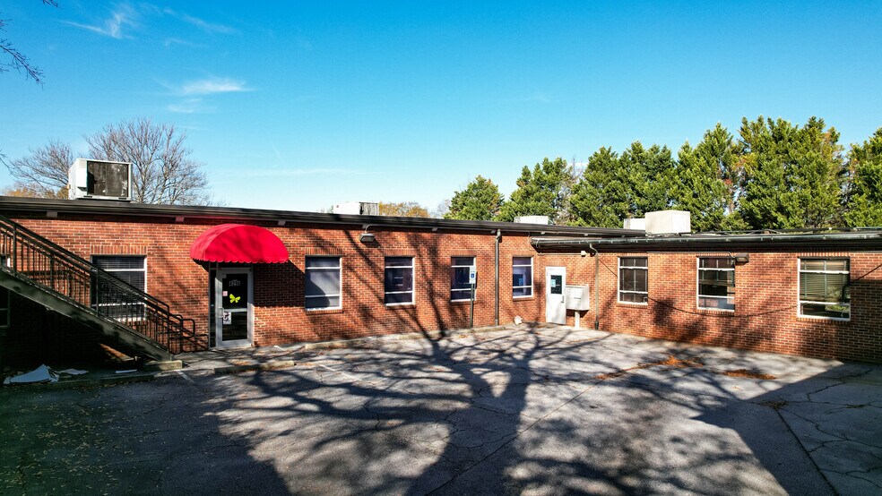 More Photos Of 429 N Main St, Greenville Office Residential For Sale