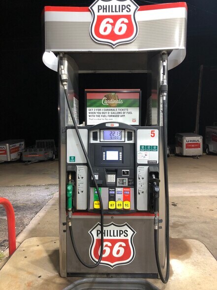 More Photos Of 1927 Highway 62 W, Berryville Convenience Store For Sale