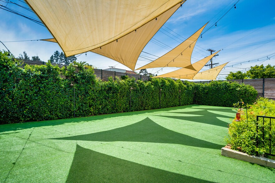 More Photos Of 4908 York Blvd, Los Angeles Lodge Meeting Hall For Lease