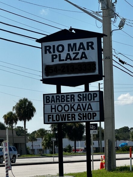 More Photos Of 7200-7240 S US Highway 1, Port Saint Lucie Storefront For Lease