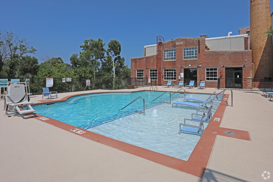 More Photos Of 116 E Main St, Haw River Apartments For Lease