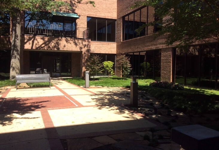 More Photos Of 8100 Lomo Alto Dr, Dallas Office For Lease