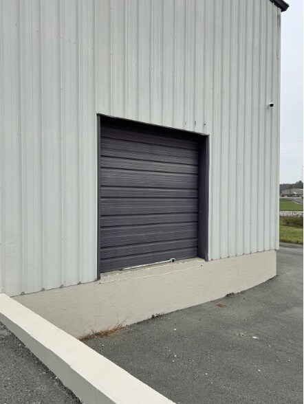 More Photos Of 130 Hunter Ct, Bowling Green Industrial For Lease