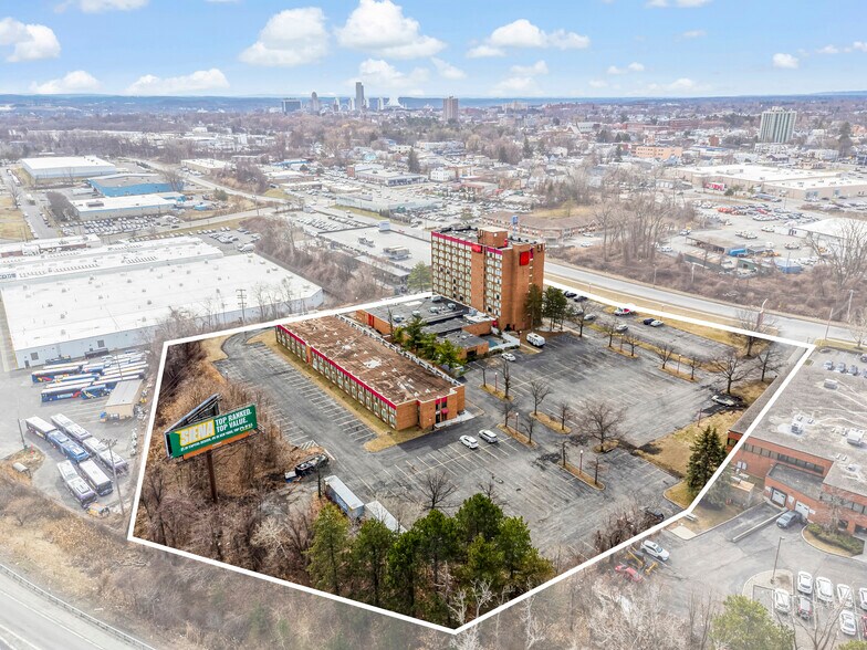 More Photos Of 3 Watervliet Avenue Ext, Albany Hotel For Sale