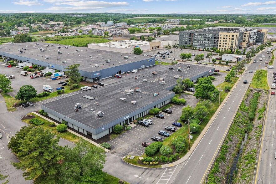 More Photos Of 90 Commerce Way, Woburn Unknown For Lease