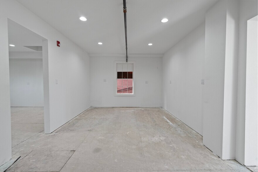 More Photos Of 107 3rd St, San Juan Bautista Storefront Retail Residential For Lease