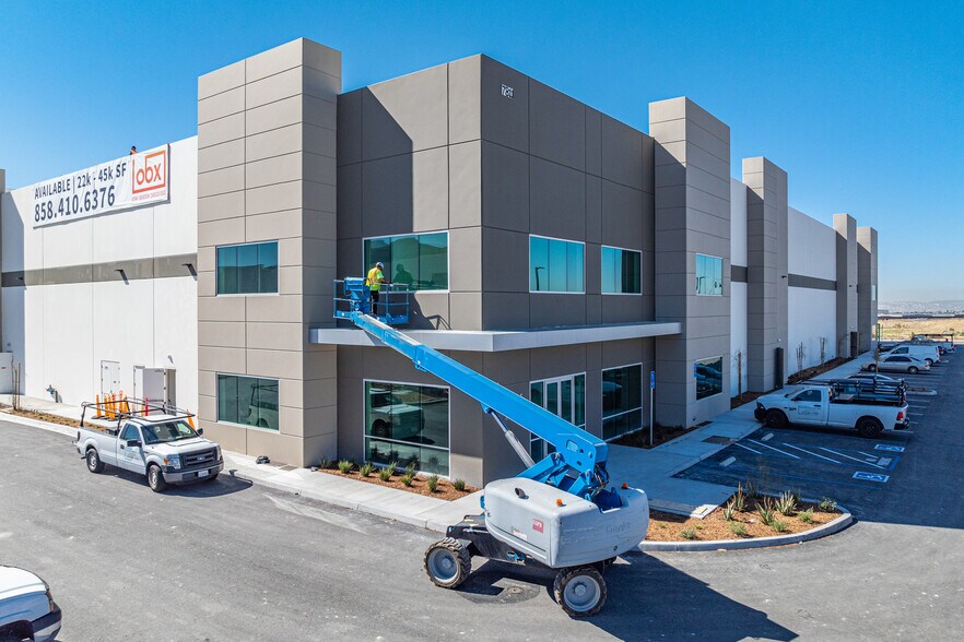 More Photos Of Paseo De La Fuente, San Diego Unknown For Lease