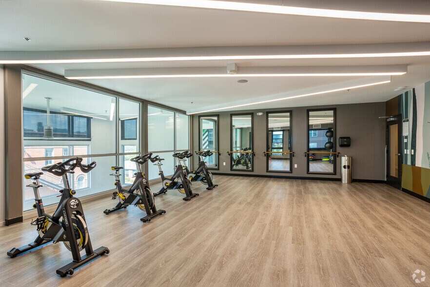 More Photos Of 2401 Blake St, Denver Apartments For Lease