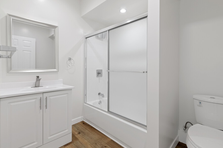 More Photos Of 44921 Trevor Ave, Lancaster Apartments For Sale