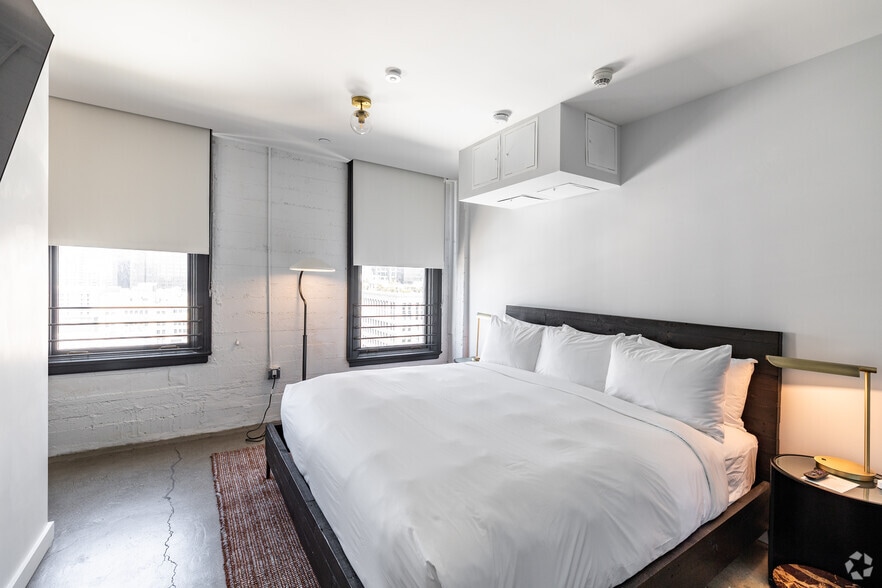 More Photos Of 701 S Hill St, Los Angeles Hospitality For Sale