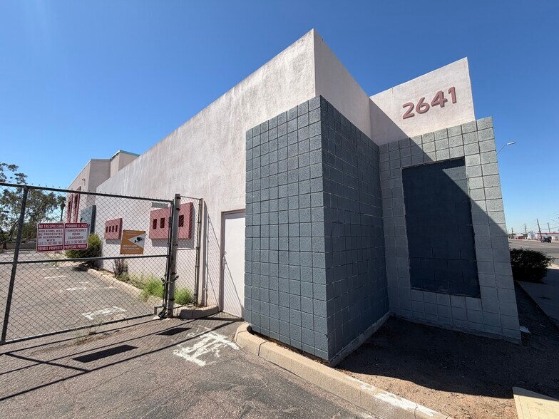 Primary Photo Of 2641 E McDowell Rd, Phoenix Loft Creative Space For Lease