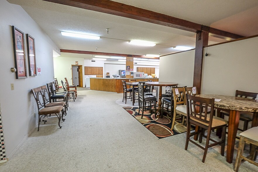 More Photos Of 1126-1150 Main Ave, Tillamook Storefront For Lease