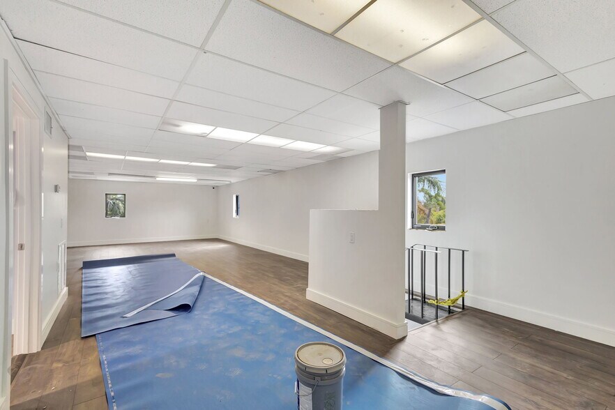 More Photos Of 7030 N Haverhill Rd, Riviera Beach Warehouse For Sale