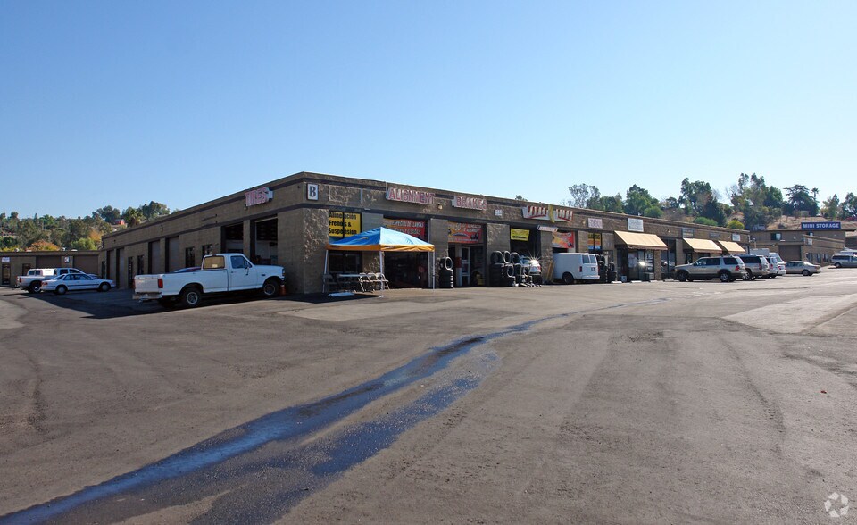 More Photos Of 2244 S Santa Fe Ave, Vista Manufacturing For Lease