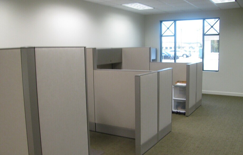 More Photos Of 7807 Baymeadows Rd E, Jacksonville Medical For Sale