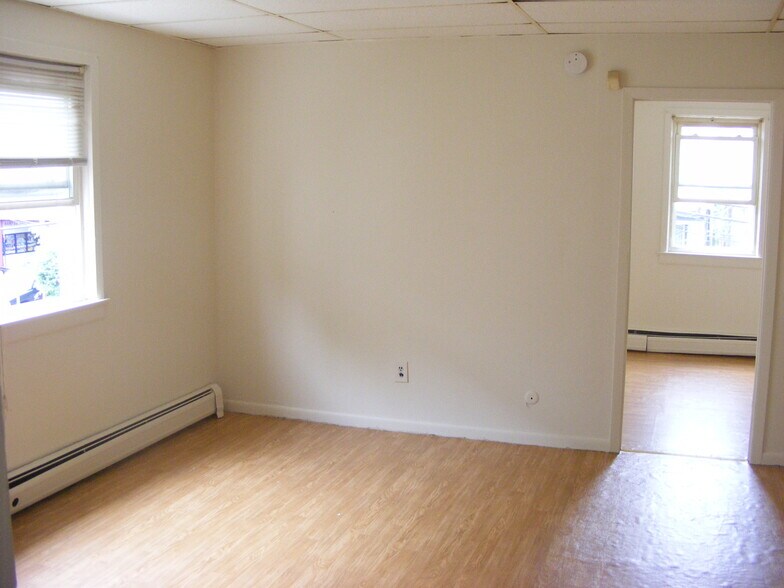 More Photos Of 268 Forrest St, Jersey City Apartments For Sale