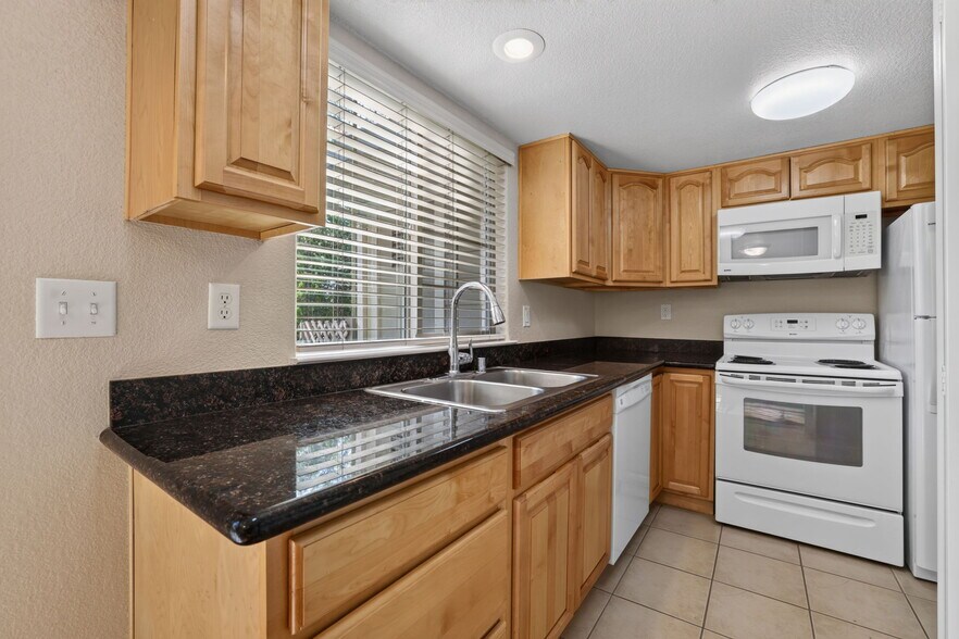 More Photos Of 3959 Arthur Ct, Cameron Park Apartments For Sale