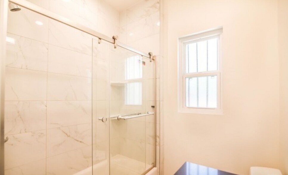 More Photos Of 801 N Alexandria Ave, Los Angeles Apartments For Sale